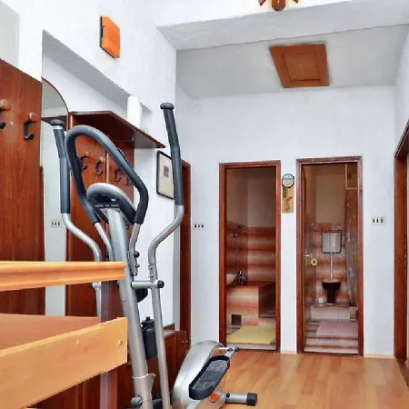 Apartment Ante *
