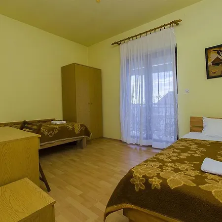 Apartment Ante *